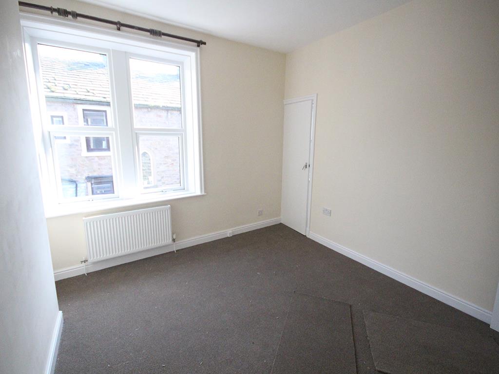 1 bedroom flat To Let in Barnoldswick - 2016-09-15 13.50.35.jpg